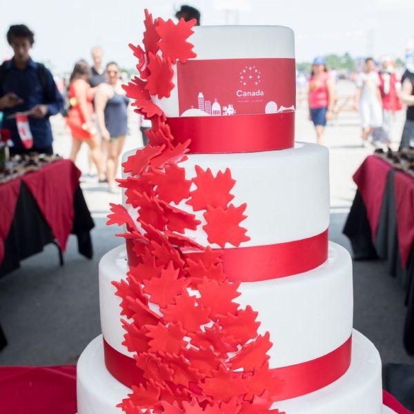 Canada Day cake service